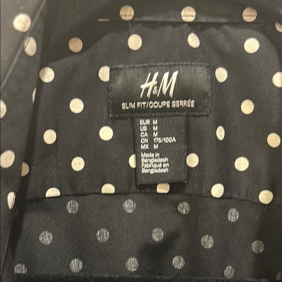 Womens size medium, H&M Black Polka Dot blouse - Picture 3 of 8